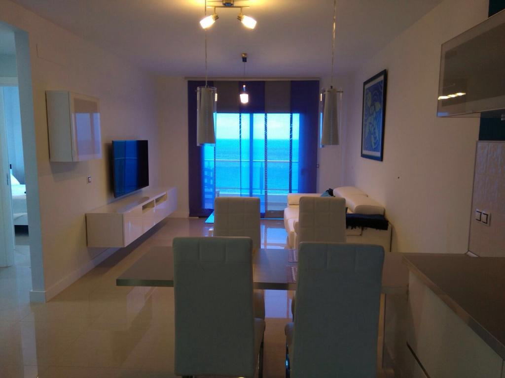 Ocean Front Apartment Tetir エクステリア 写真